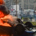 Buenos Ajres pogođen sukobima zbog Milejevih reformi: Leteli molotovljevi kokteli, radili vodeni topovi
