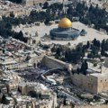 Video: Izraelski doseljenici izvode talmudske rituale u Al-Aksi