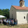 OBELEŽENA SLAVA SVETOG ONUFRIJA VELIKOG U SELU BAZOVIK: Kolačarstvo za narednu godinu preuzela Lidija Tomanović i GOP Pirot