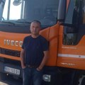 Video dim i odmah istrčao iz kamiona da upozori ukućane: Heroj čiji je posao voda a spasio je ljude od vatre