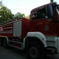 Autobus potpuno izgoreo u požaru na Dračkom Brdu, uzrok se utvrđuje(VIDEO)