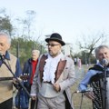 Ljubitelji grožđa iz cele Srbije i Rumunije U Vršcu Bajkeri, tamburaši i grožđe sa neba najbolja vina i 2.000 kobasica