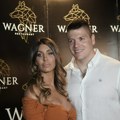 Žena Slobe Radanovića se hvali poklonom od 40.000 evra FOTO