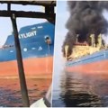 Iranci potopili svoj brod! Tanker pokušao ilegalno da pređe moreuz, mornarica pucala, ima ranjenih! (video)