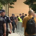 U Kuli se bira predsednik opštine, policija oko zgrade skupštine