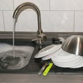 Pitali sedam vodoinstalatera koji je najbolji način da očistite odvod koji neprijatno miriše - svi su se složili oko jednog…