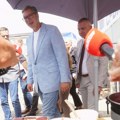 Otvoren 17. Sajam šljiva u Osečini, prisustvovao Vučić