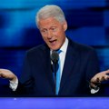 Bil Klinton doputovao u Tiranu, sastaje se sa Ramom i obraća građanima