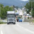 Kamion sleteo sa puta na Ibarskoj magistrali, poginuo vozač
