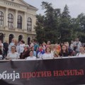 Blokada Glavne pošte zbog sponzorstva Telekoma Jeleni Karleuši na protestu u petak u Kragujevcu