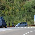 KFOR naišao na sumnjive predmete kod Banjske: Policija zaplenila uniforme, bombe, municiju...