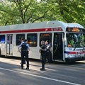 Pucnjava u gradskom autobusu u Filadelfiji: Povređene četiri osobe, napadač pobegao
