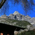 Gigantska pukotina prolazi kroz čuveni vrh u Alpima! "Bukvalno je na ivici uništenja": Scenario iz noćne more je neizbežan