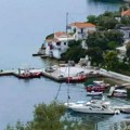 Smeštaj u Grčkoj već od 22 evra: Cene pristupačne i u jeku sezone, a plaže nestvarne (Video)