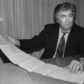 Duhovi prošlosti tumaraju Bijelim Poljem: Radovanu Karadžiću oduzeta književna nagrada