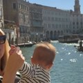 Zgodna pevačica (35) postala doktor nauka i sad je najobrazovanija na estradi! Ostvarila snove u 4. Deceniji pa dobila sina…