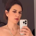 39 година млађа девојка Лазара Ристовског открила чиме се почастила: Јавно се похвалила луксузним комадом