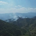 Šošanica najnepristupačniji deo požarišta na Stolovima: Vatra još nije ugašena, sprečeno širenje na borovu šumu