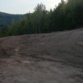 Meštani Komadina odsečeni od Brodareva i Prijepolja, komšijama preorao put kojim deca idu u školu, stari i bolesni ne mogu do…