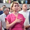 Crnogorska poslanica himnu ispratila sa podignuta tri prsta