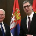 Vučić sa Hilom: Predsednik sutra na sastanku sa ambasadorom SAD