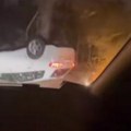 Jeziva scena na Košutnjaku, automobil završio na krovu: Objavljen dramatičan snimak nakon saobraćajne nesreće u Beogradu…