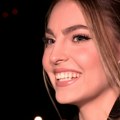 "Kakva: Žena!" Majka Džejle Ramović je prava bomba i internet gori zbog Editinih odevnih kombinacija
