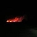 Buktinja kod Pančeva Građani javljaju da se zapalila deponija, vatra se vidi sa velike daljine (video)