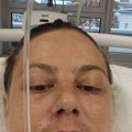 (Foto): "Telo popušta, vid se muti, toplina nestaje, a onda me vraćaju u život" Milica se godinama bori u bolničkom krevetu…