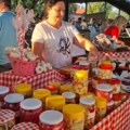 Beli luk nakiselo, a slatko od cvekle Preduzetna Milena Vurdelja iz Idvora kupcima nudi eksploziju ukusa