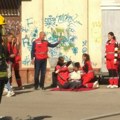 Spasilačke vežbe: Srednjoškolci i vatrogasci u zajedničkoj akciji