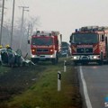 Četiri osobe teže povređene u saobraćajnim nezgodama, vatrogasci intervenisali 11 puta