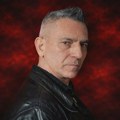 Magistar Milutin Mićić o krizi identiteta: „Previše je imitatora, a premalo autentičnosti“ Magistar Milutin Mićić