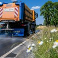 Popucao auto-put, otkazani vozovi, aerodromske piste zalivaju vodom: Posledice vreline u Nemačkoj