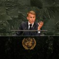 Makron lupio šakom o govornicu u UN: Francuski predsednik izazvao veliku pažnju javnosti, pobesneo zbog Trampa? (video)