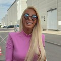 "Lavice" Bojana Lazić pokazala majku pa oduševila sve: Poziraju u liftu, a svi su primetili veliku sličnost