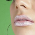 Koliko su štetni sjajevi za povećanje usana