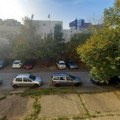 Navalili na mesta u Repiškoj ulici: Čukarički tržni centar i stanari iz komšiluka lome koplja oko parkinga