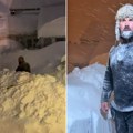 U ovoj evropskoj zemlji sneg je do krovova kuća! Hit snimci - ljudi ne mogu da izađu na vrata, pa skaču sa prozora!