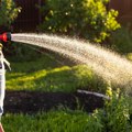 Rastegljivo i magično: Izaberite praktično crevo za vodu bez kog nećete moći u radu oko kuće ili bašte!