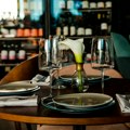 Vlasnik restorana uzeo novac iz teglice za napojnice: Našao bizarnu poruku FOTO