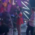 Sanja Vučić u miniću napravila haos u Budvi: Prorezi na miniću, a ona niakd energičnija, u klubu delirijum
