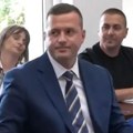 Studenti traže od predsednika Opštine Inđija da ustupi javne objekte kolegama koji šetaju do Novog Sada