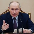 Putin: Rusija je spremna da pomogne Evropi u snabdevanju naftom i gasom