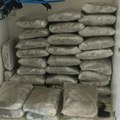 Velika akcija policije u Beogradu: Dvojica muškaraca uhapšena sa 77 kilograma marihuane, heroinom i kokainom FOTO