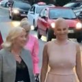 Porodica Šaulić stigla na slavlje: Goca sa ćerkama kod Kodića, njegov kolega pomenuo kovertu: “Zaboravili smo”