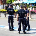 Drama u Novom Sadu: Muškarac se popeo na građevinsku dizalicu i preti da će da skoči