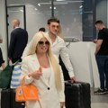 "Novac je presudan" Dara Bubamara na aerodromu sa dve decenije mlađim dečkom! Progovorila o prelasku u Pinkove zvezde i…