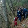 Mladić pao sa litice: Jeziva nesreća kod Pljevalja, povređenog nosili kilometar do saniteta