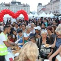 Novi Sad otvorenog srca:Tradicionalna "Bajramska sofra" održana je po 14. put (Foto)